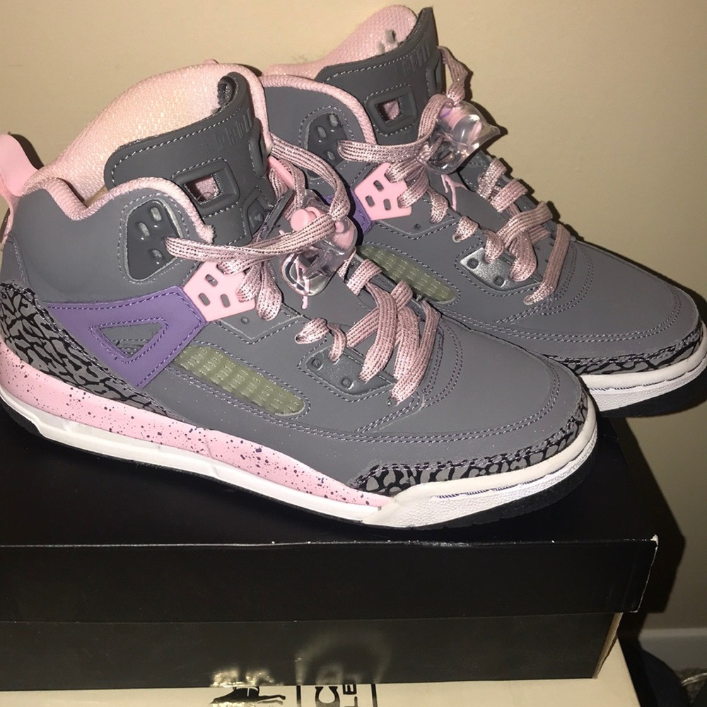 Girls Jordan Spizike (GS)